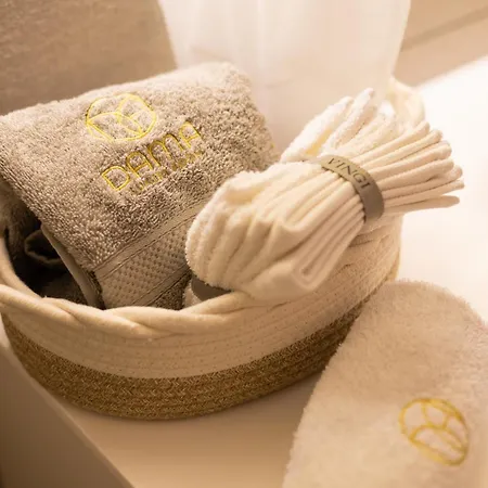 בית נופש Dama Luxury Con Jacuzzi ביצ'לייה