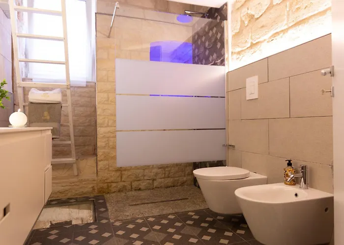 Dama Luxury Con Jacuzzi *